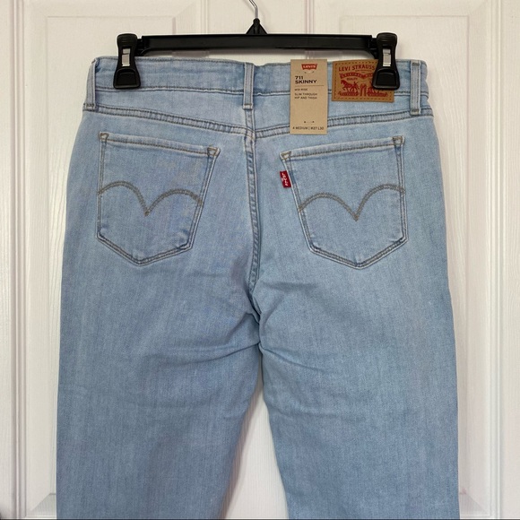 NEW Levi's 711 Mid Rise Distressed Skinny Jeans - Picture 10 of 15